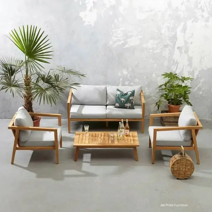 Meja-Teras-Kayu-Jati-Minimalis